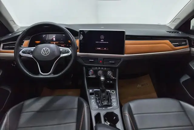 Volkswagen Bora 200TSI DSG Yuexing Edition