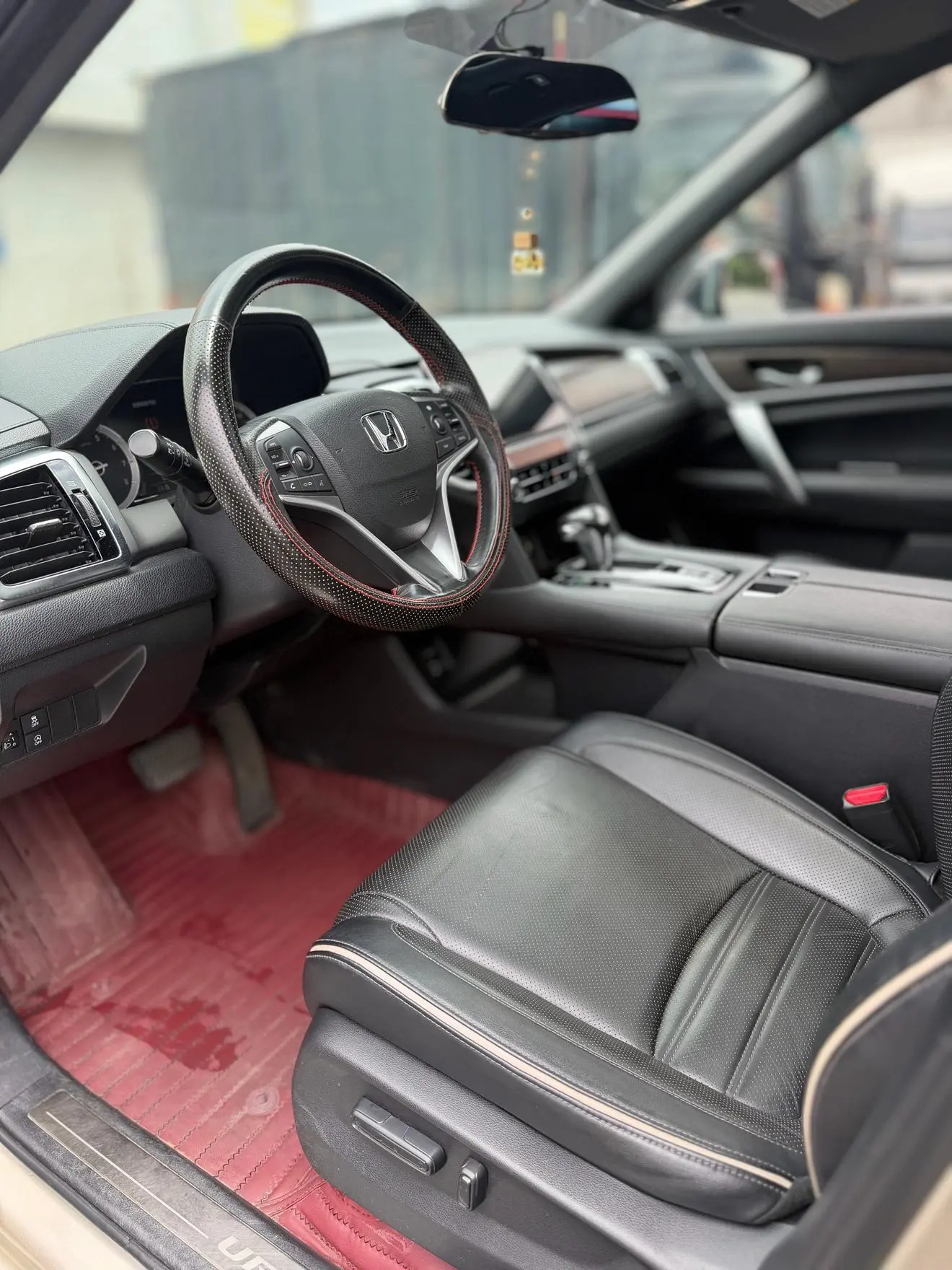 Honda Honda UR-V 240TURBO two-wheel drive classic version Country V