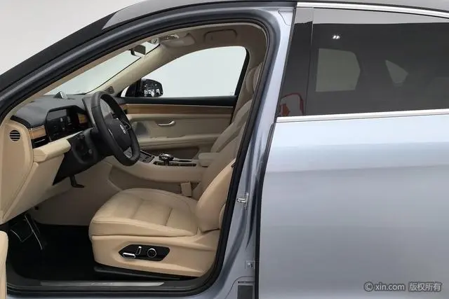 AITO Ask the world M5 Pure electric four-wheel drive performance version