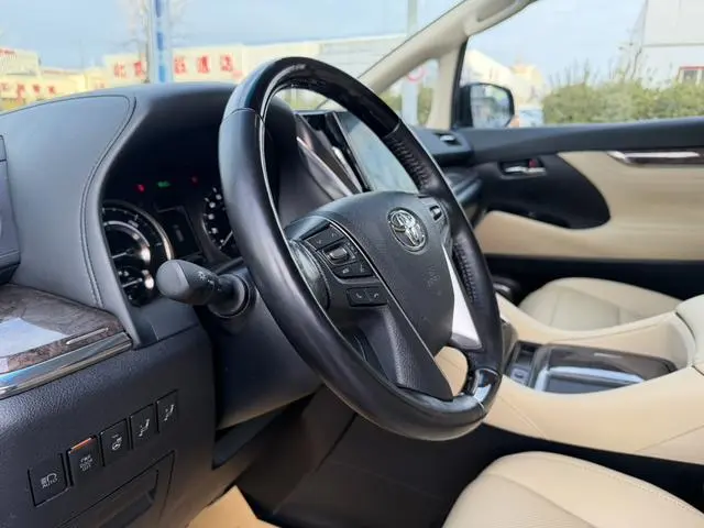 TOYOTA Wilfa Dual engine 2.5L HV Premium Edition