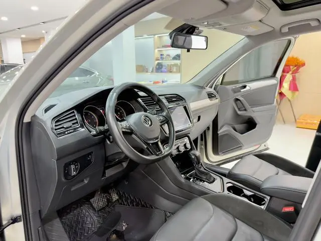 Volkswagen Tiguan L 330TSI automatic two-wheel drive Smart edition