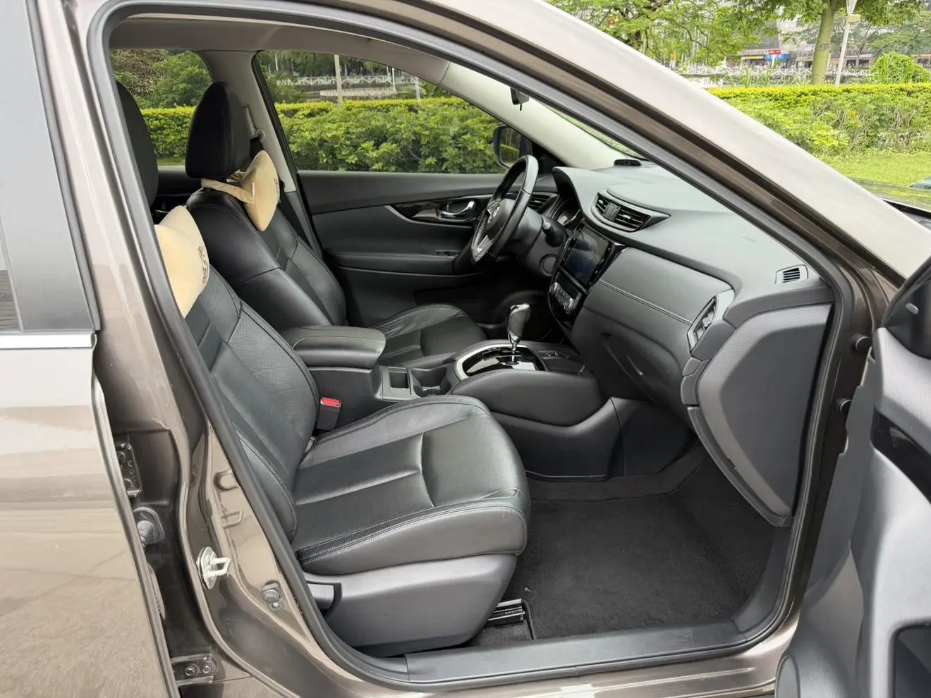 Nissan Qijun 2.0 L XL ITS CVT 2WD Smart Union Comfort Edition