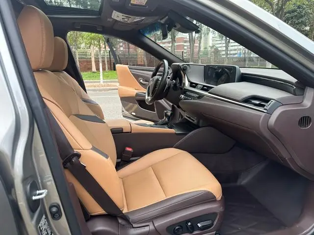 Lexus Lexus ES 200 Excellent Edition