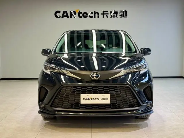 TOYOTA Grevia Smart electric hybrid dual engine 2.5L two-wheel drive comfort version