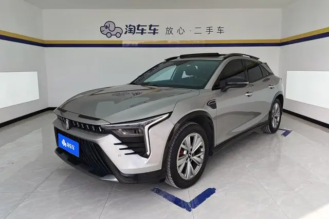 FAW Pentium B70S 1.5T hot-blooded knight