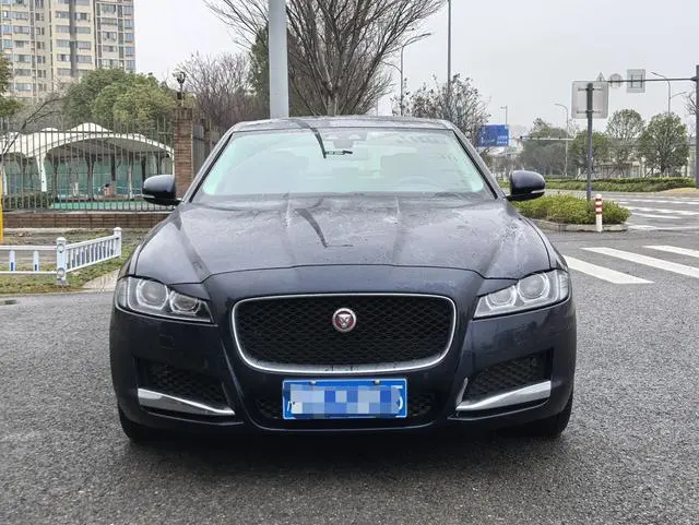 Jaguar Jaguar XFL 2.0T P200 two-wheel drive Elite Edition