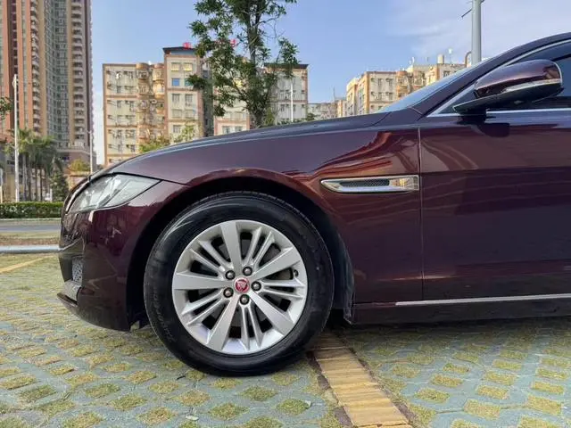 Jaguar Jaguar XFL XFL 2.0T 240PS Deluxe Edition