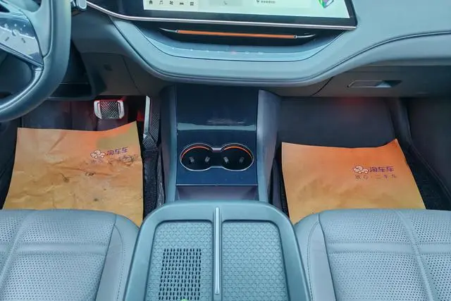 Hongqi Hongqi EH7 690 Pro