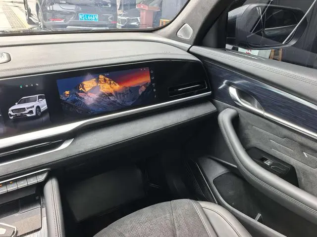 Geely Xingyue L 2.0TD high-power automatic two-wheel drive Skyrim version