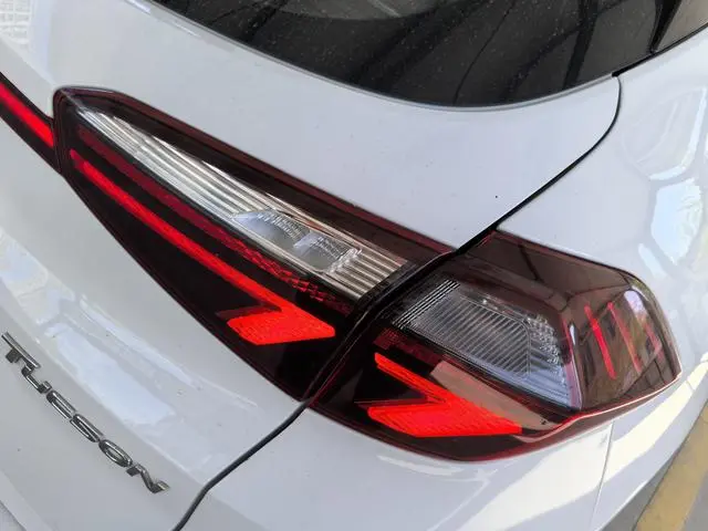 Hyundai Tucson 280TGDi dual-clutch two-wheel drive Zhilian version Country VI