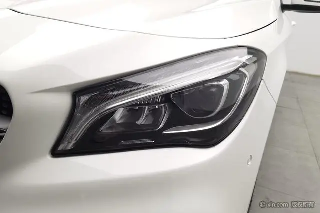 Mercedes-Benz Mercedes-Benz CLA CLA 200 fashion type