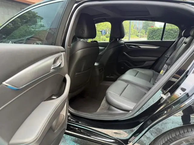 Cadillac Cadillac CT5 28T Luxury Standard Edition