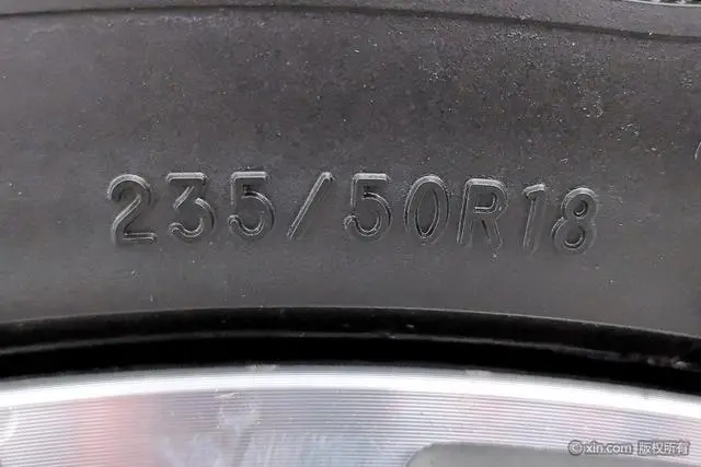 Roewe Roewe RX5 MAX 300TGI Automatic Smart Cockpit Deluxe Edition