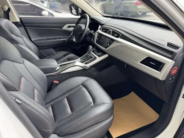 Geely Boyue 1.8TD automatic two-wheel drive intelligent 4G connected version