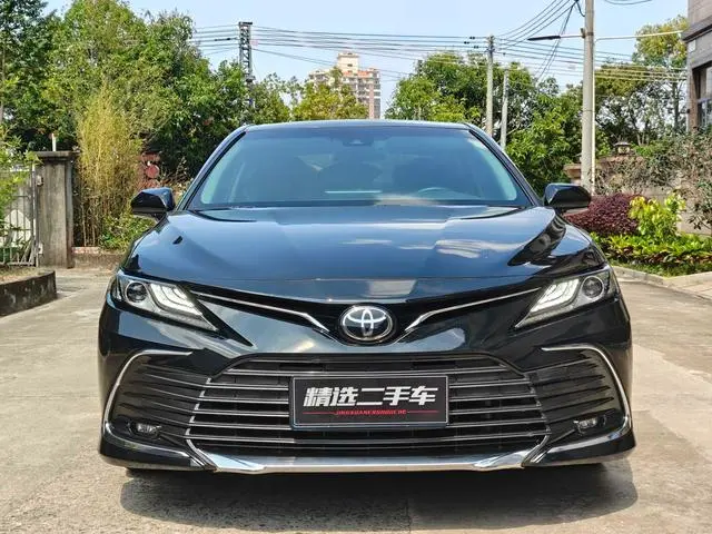 TOYOTA Camry 2.0G Deluxe Edition