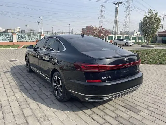 Volkswagen Passat Facelift 280TSI Business Edition