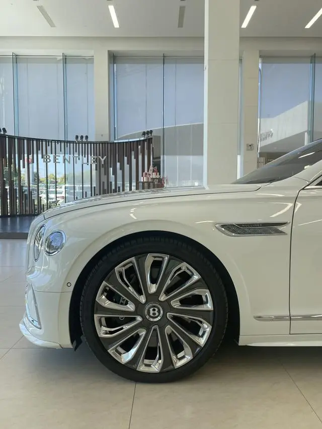 Bentley Flying Spur PHEV 4.0T V8 Mulliner
