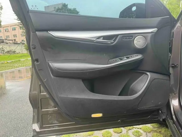 Infiniti Infiniti QX50 2.0T four-wheel drive smart version