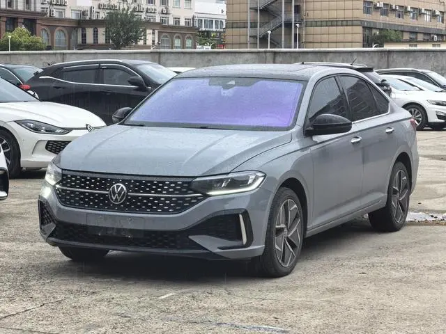 Volkswagen Lavida 300TSI DSG Starry Sky Yongyi Edition