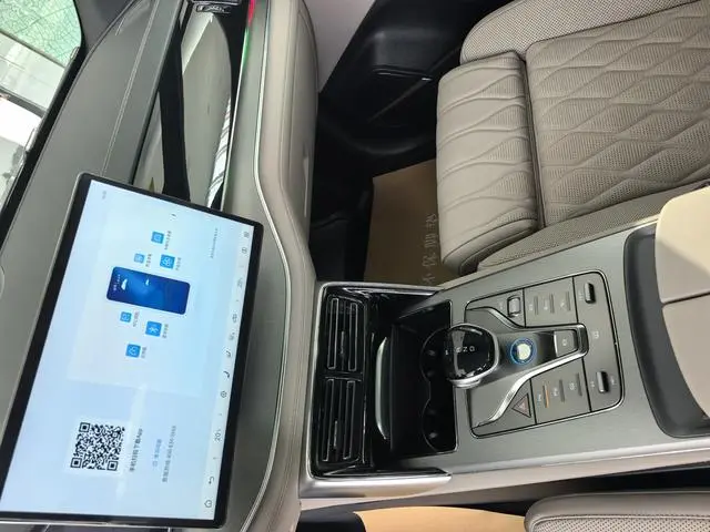 BYD Tang DM Smart driving version DM-i 115KM flagship model