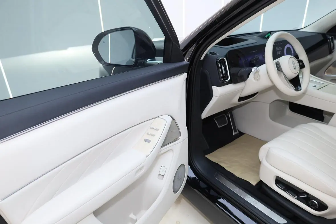 AITO Ask the world M8 Extended range Max five-seater version