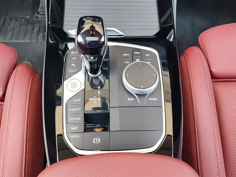 BMW BMW X3 Facelifted xDrive30i leading M Yao Ye suit