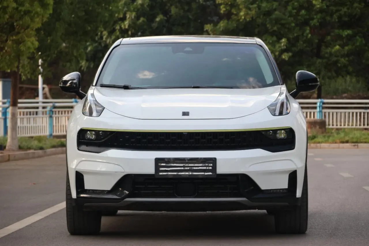 LYNK & CO Lynk 05 2.0TD two-wheel drive Halo