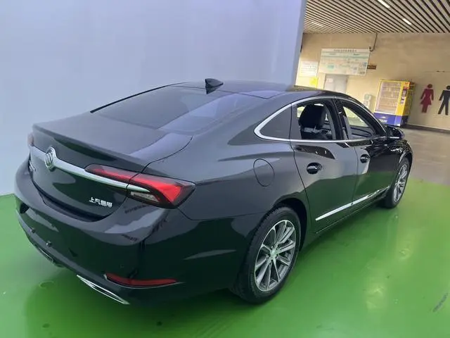 Buick Lacrosse 652T luxury