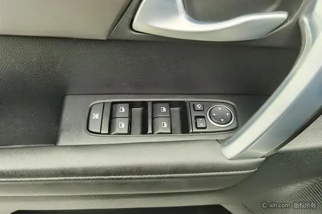 Kia Smart running 2.0L Automatic Smart Enjoy Deluxe Edition