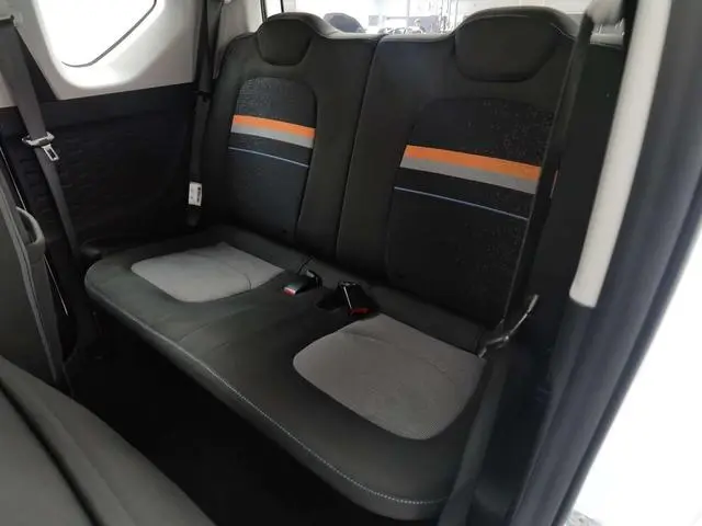 Wuling Wuling Hongguang MINIEV Free lithium iron phosphate