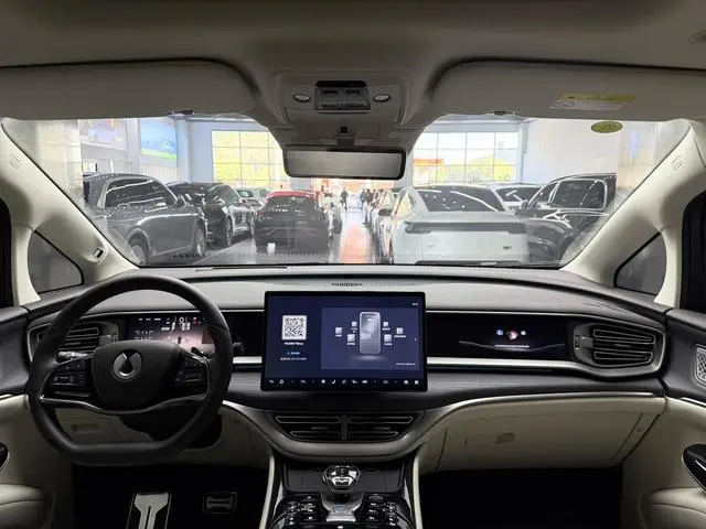 Denza Denza D9 DM Smart driving version 1020 four-wheel drive flagship model