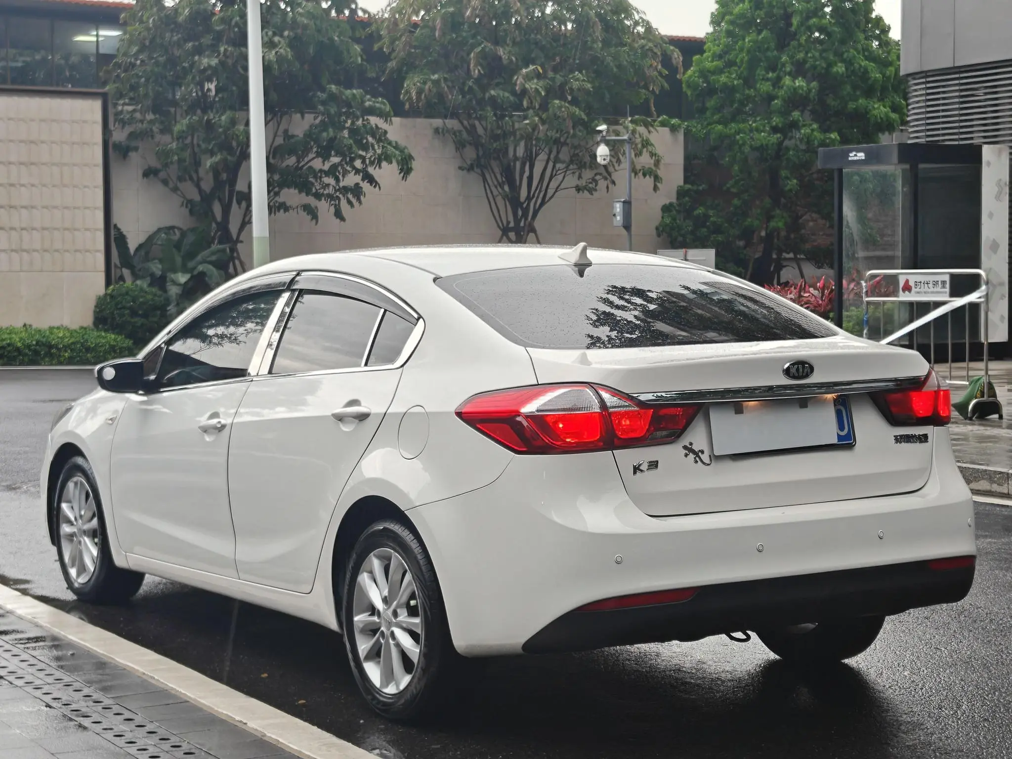 Kia Kia K3 1.6L automatic GLS
