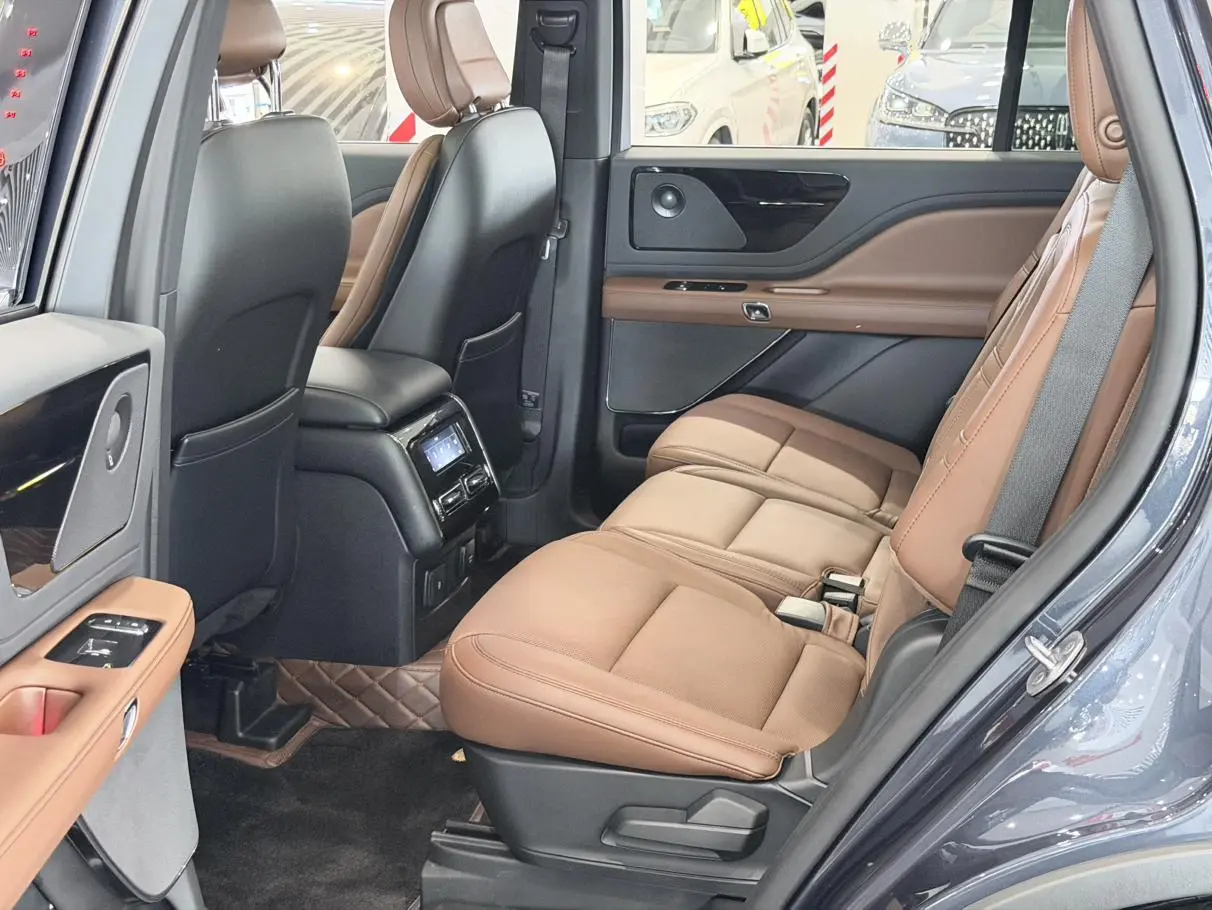 Lincoln Flying home 3.0T V6 four-wheel drive Zunya edition