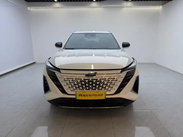 Changan Auchan Changan Auchan Z6 iDD New Energy Smart IDD 150KM Flagship PLUS Smart Parking Edition