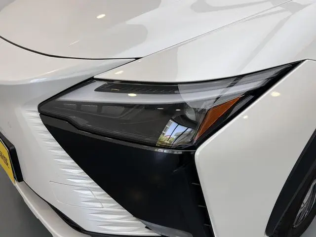 Lexus Lexus RZ 450e DIRECT4 Indulgent Edition