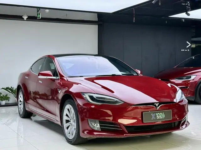 Tesla Model S 75D Standard battery life version