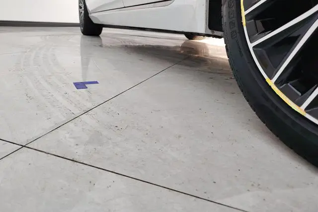 Jaguar Jaguar XEL 2.0T 250PS S aggressive and elegant version