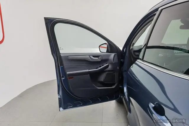 Ford Ruiji EcoBoost 245 two-wheel drive Yaoxiang model