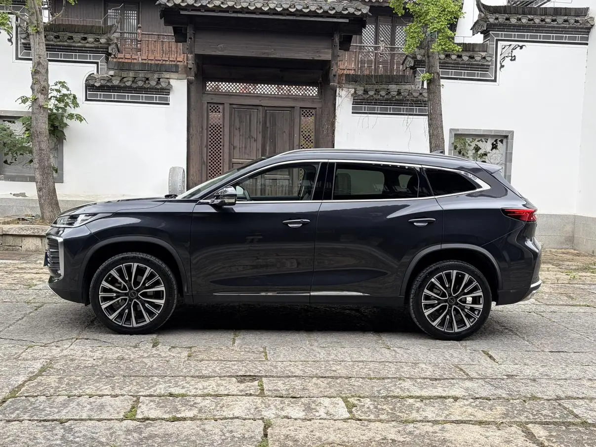 EXEED Xingtu Lingyun Lingyun 400T two-wheel drive Star Edition