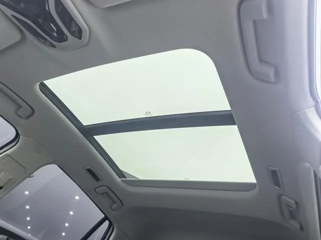 LYNK & CO Lynk 06 1.5T Yao Halo