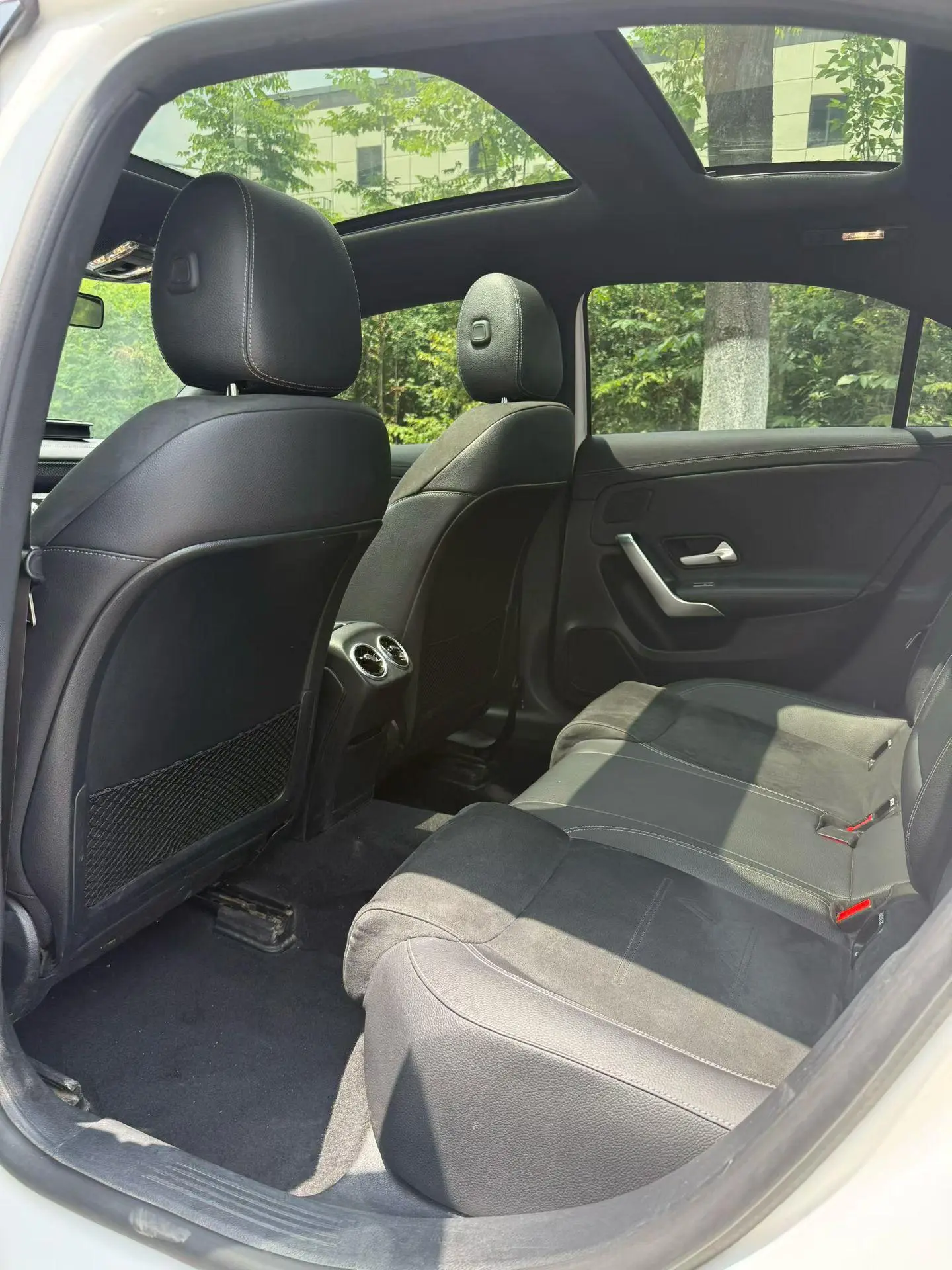 Mercedes-Benz Mercedes-Benz A-class A 200 L sports sedan
