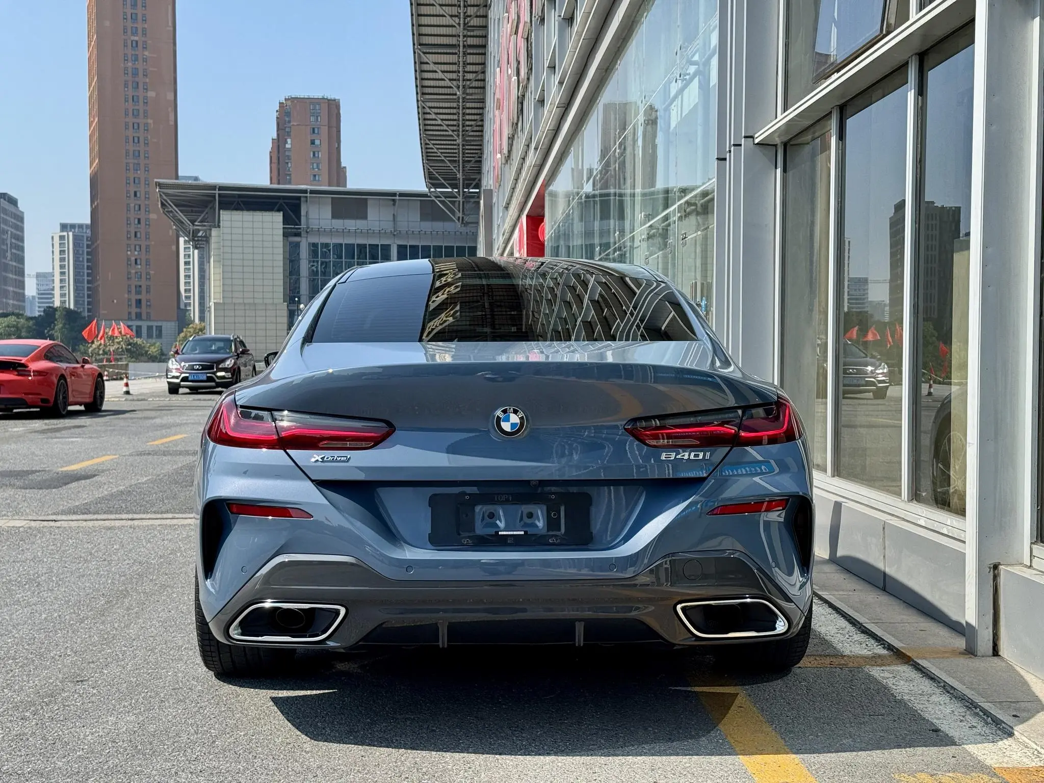 BMW BMW 8 Series Facelift 840i xDrive four-door coupe M sports suit