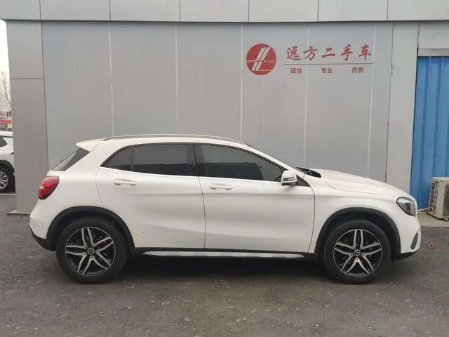 Mercedes-Benz Mercedes-Benz GLA GLA 200 fashion type