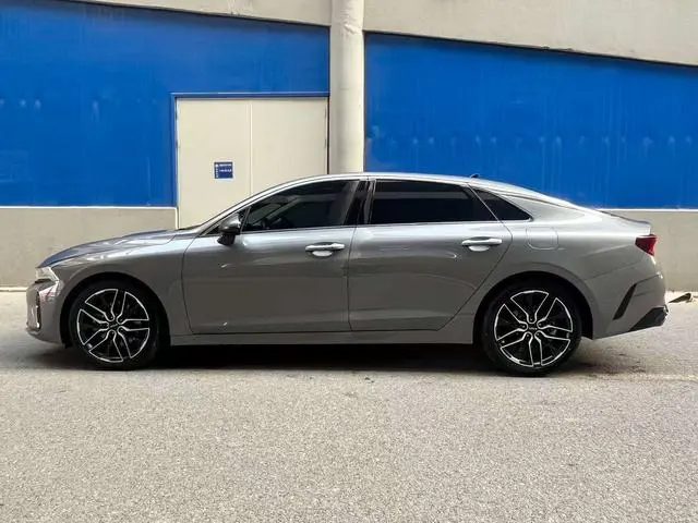 Kia Kia K5 New version of 380T GT-Line