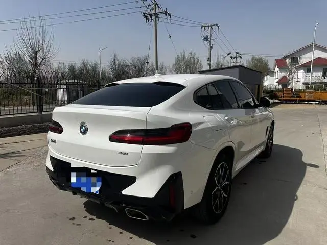 BMW BMW X4 xDrive 25i M sports suit