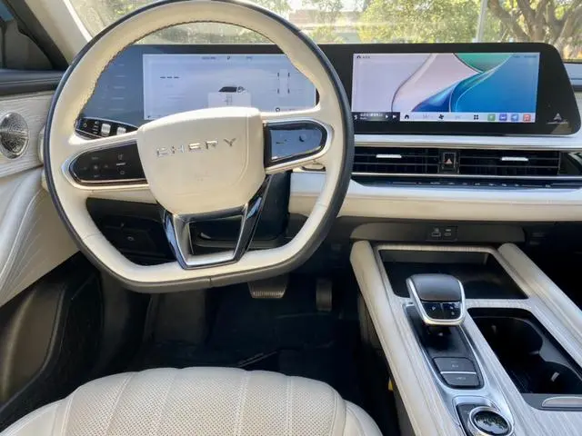 Chery Fengyun Fengyun A8 127 Wind-by-wind version