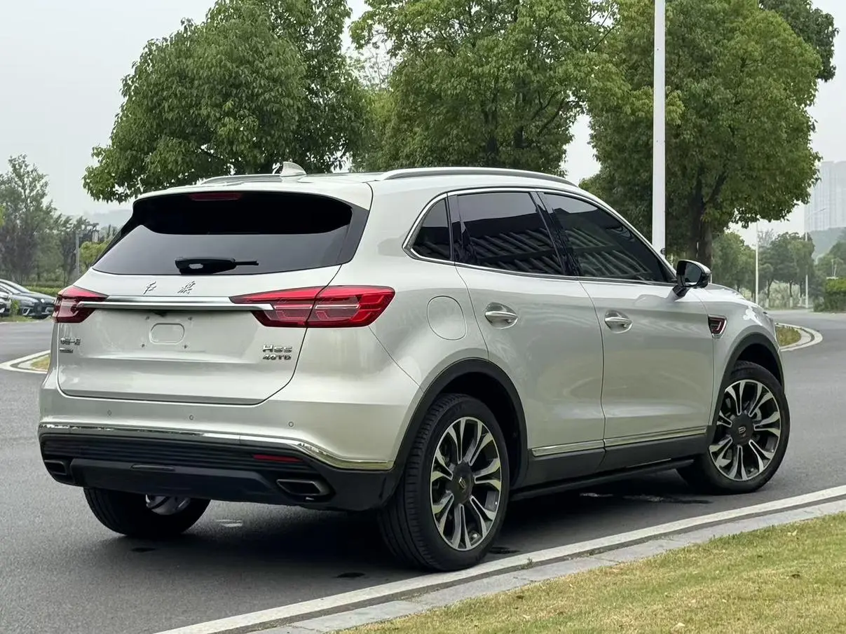 Hongqi Hongqi HS5 2.0T Zhilian Qixiang four-wheel drive version