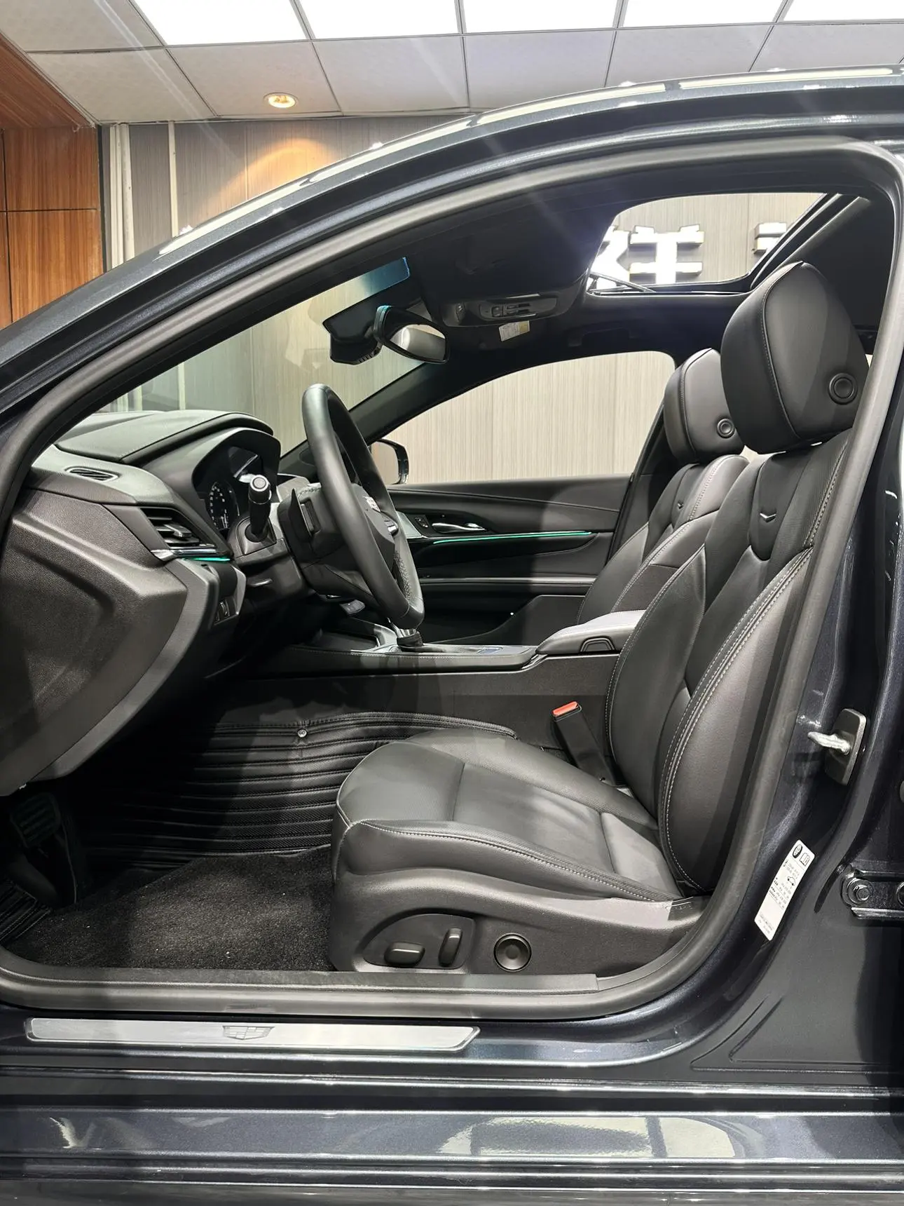 Cadillac Cadillac CT4 28T luxury