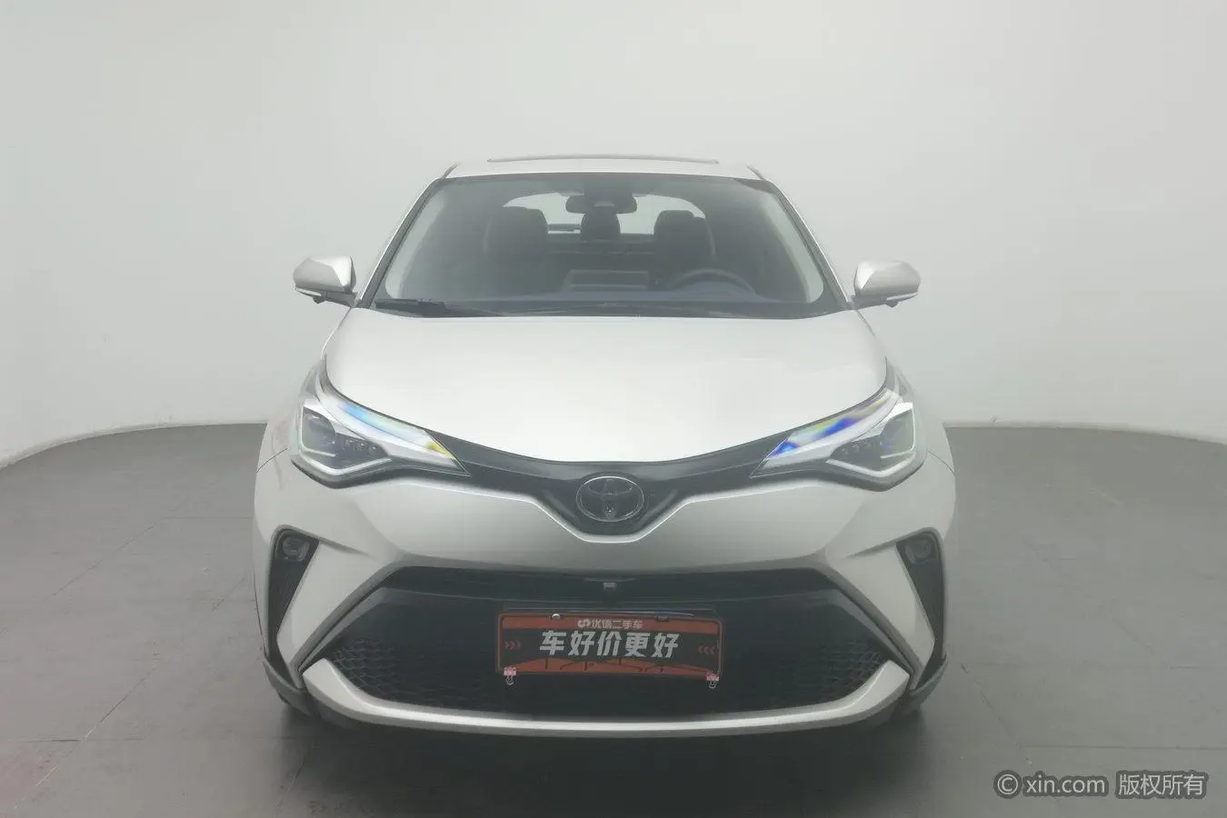 TOYOTA Toyota C-HR 2.0L Deluxe Edition
