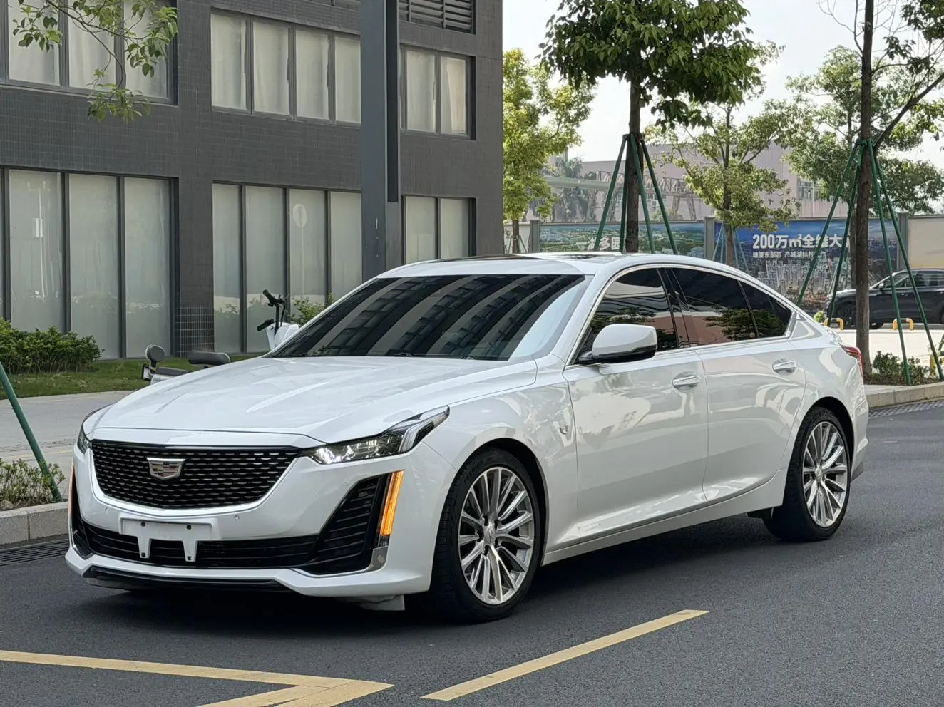 Cadillac Cadillac CT5 28T premium type
